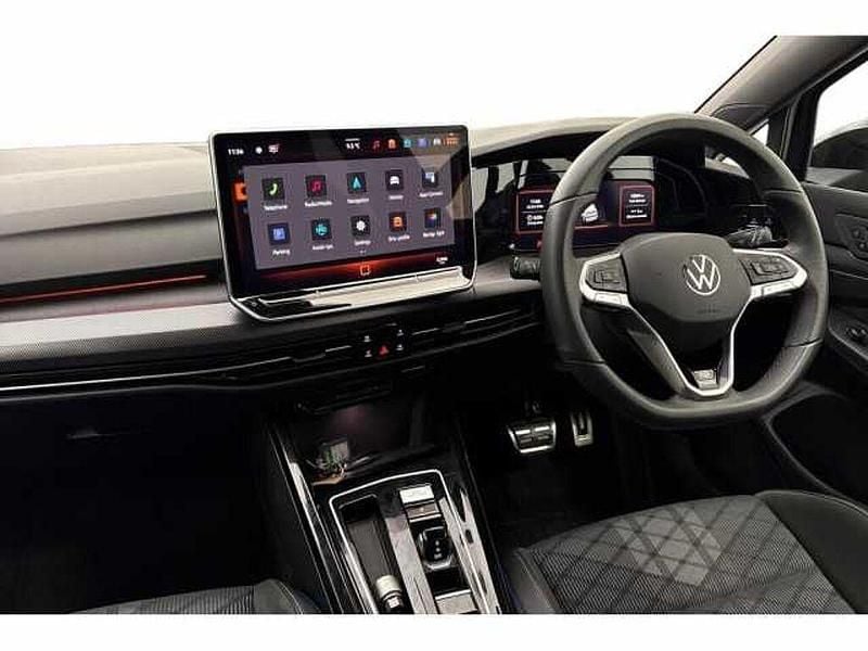 Used VW Golf VIII 150 HP (110 kW) 2025