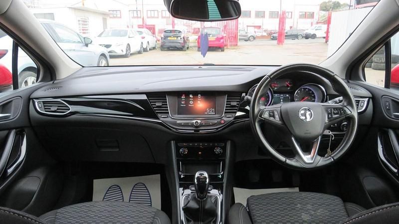 Used Vauxhall Astra SRi 2019 Red Hatchback