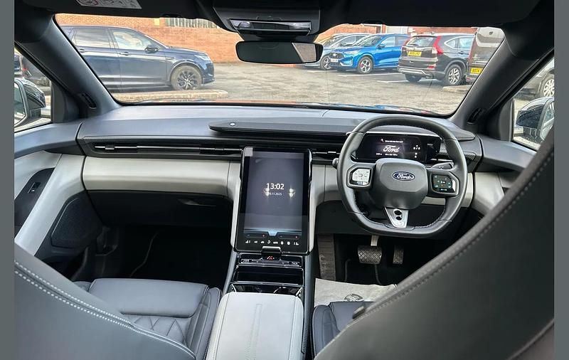 Used Ford Capri Premium 210 kW (286 HP) 2025 Grey SUV