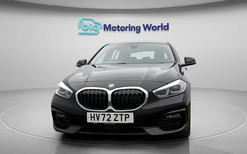 Used BMW 118 Sport Line 150 HP (110 kW) 2022 Hatchback