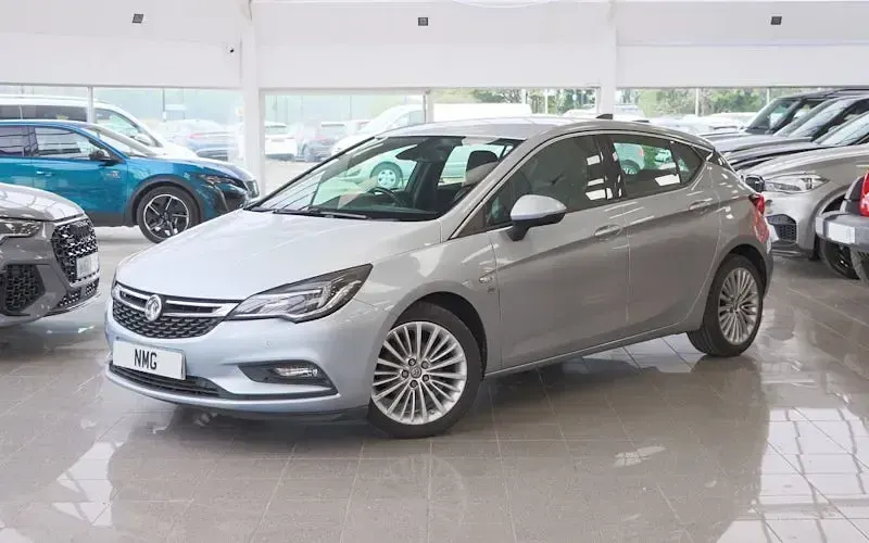 Used Vauxhall Astra Elite 150 HP (110 kW) 2019 Hatchback