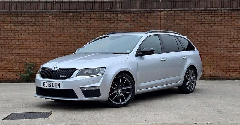 Used Skoda Octavia vRS 184 HP (135 kW) 2016 Silver Hatchback