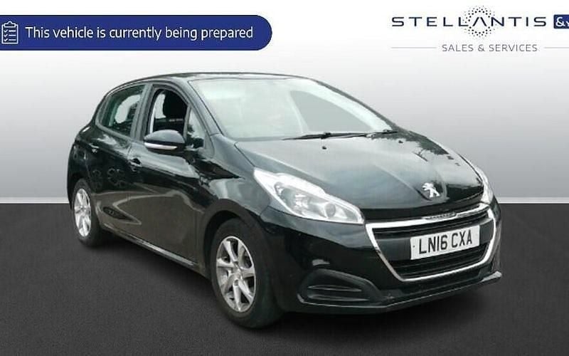 Used 2017 Peugeot 208 Active Hatchback | £4,715 (Good price) - Image 1/1