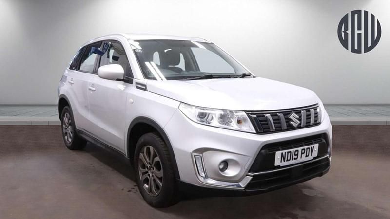 Silver Used 2019 Suzuki Vitara SZ4 Hatchback | £9,200 (Fair price) - Image 1/4