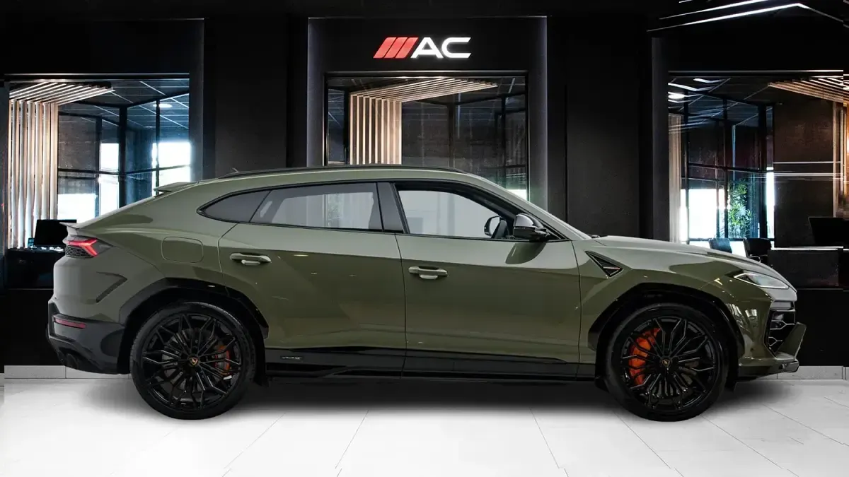 Used Lamborghini Urus 800 HP (588 kW) 2026 Green SUV