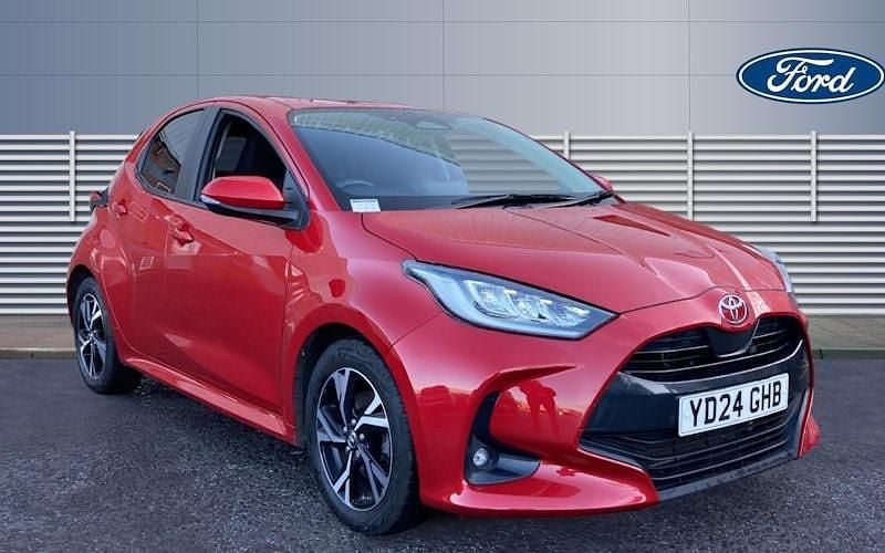 Used Toyota Yaris Hybrid Design 116 HP (85 kW) 2025 Hatchback