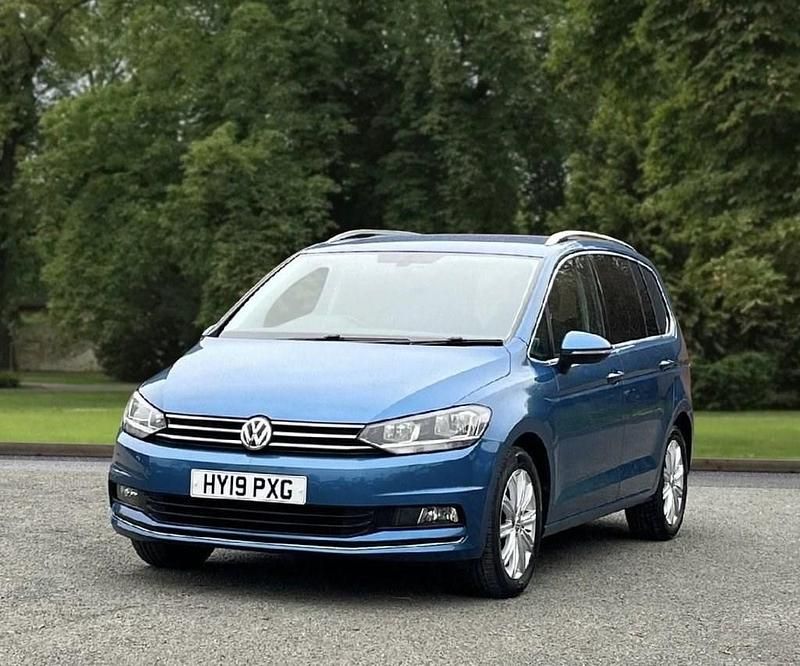 Used VW Touran SEL 150 HP (110 kW) 2019 Blue MPV