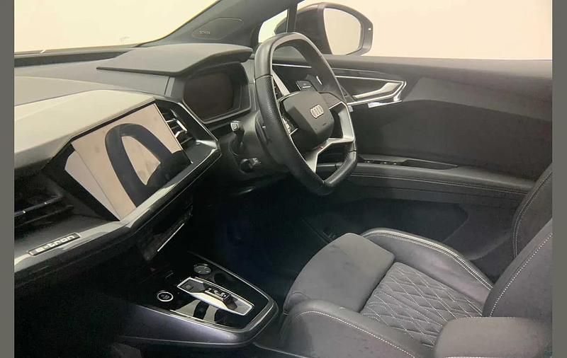 Used Audi Q4 Sportback e-tron Comfort 250 kW (340 HP) 2024 Black SUV