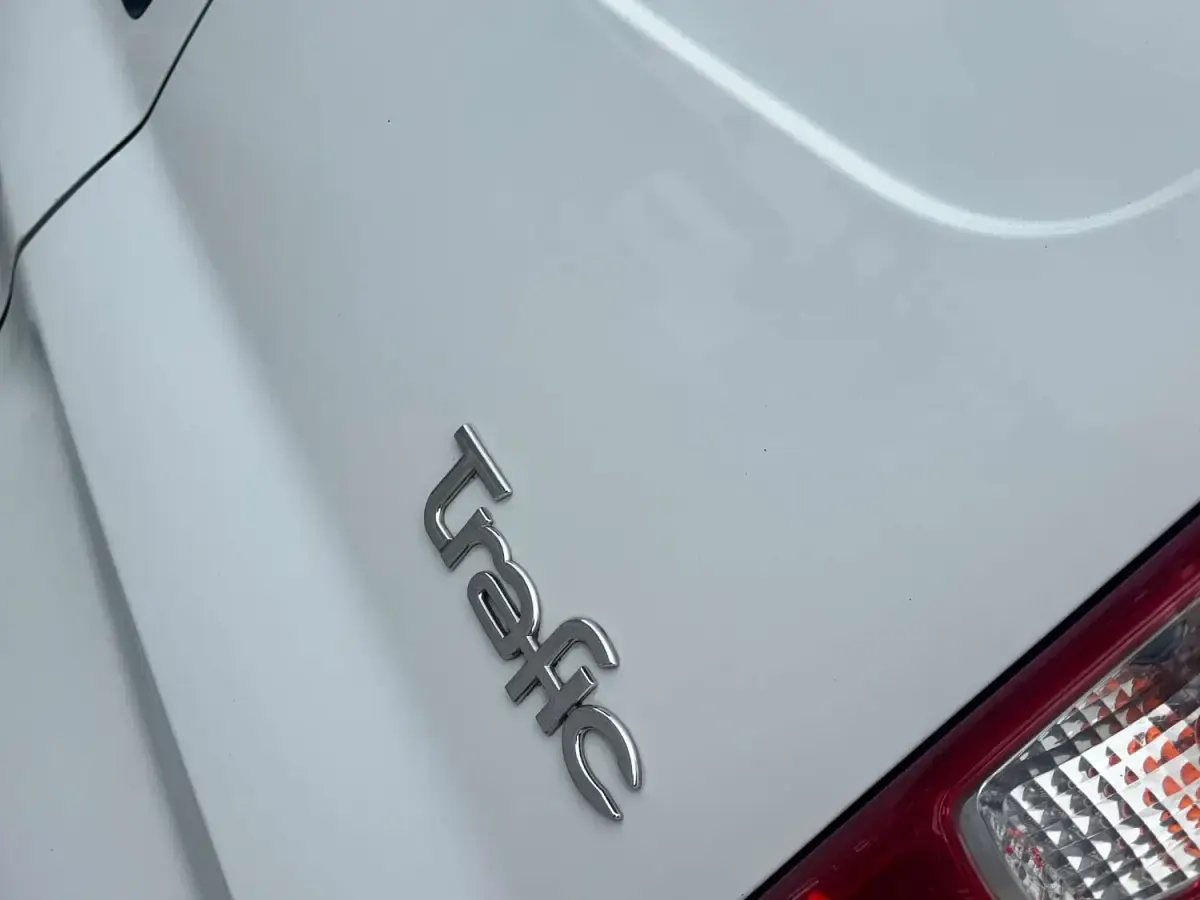 Used Renault Trafic 115 HP (84 kW) 2012 White MPV