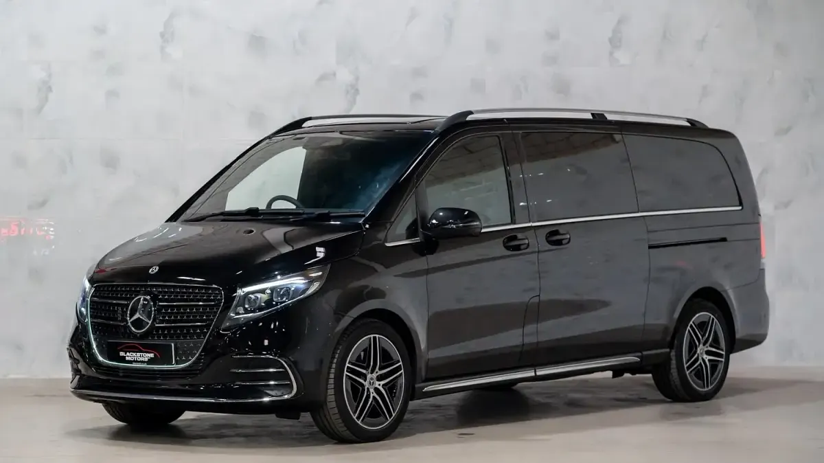 Used Mercedes V300 AMG line 237 HP (174 kW) 2025 Black MPV