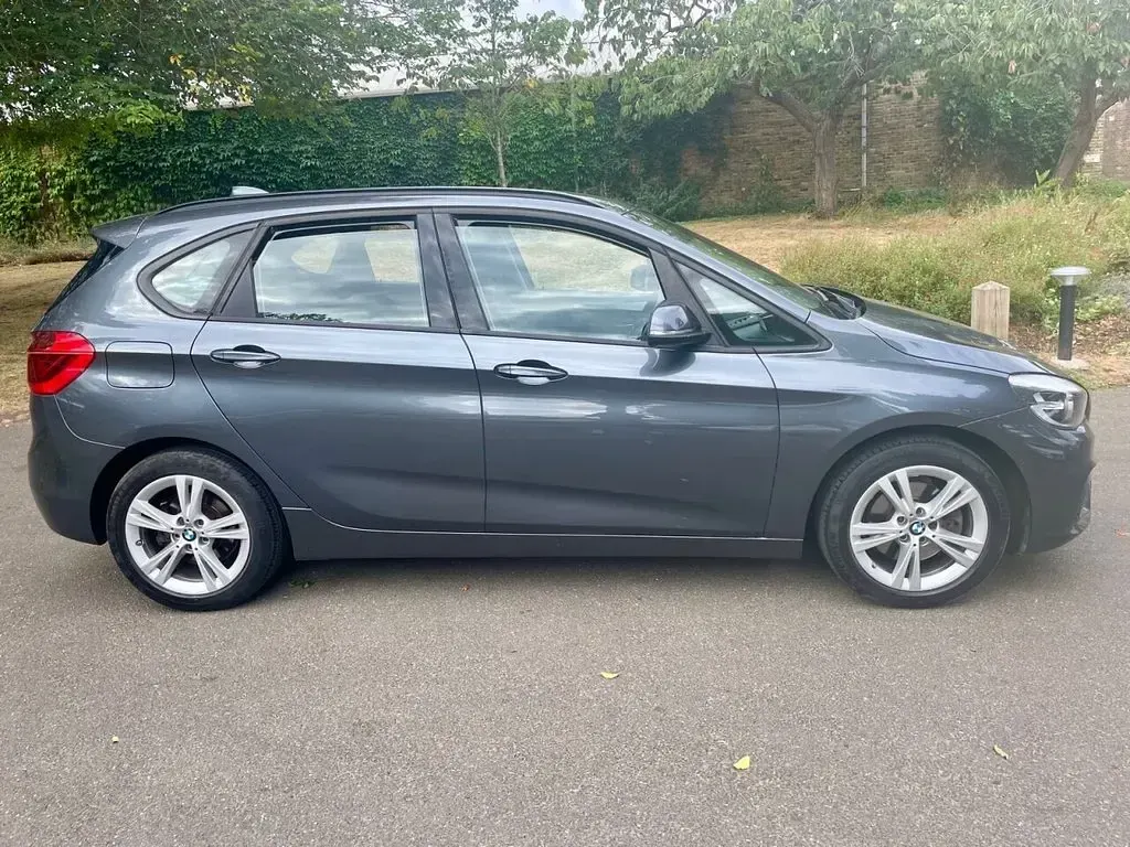 Used BMW 218 Basis 136 HP (100 kW) 2016 Grey MPV