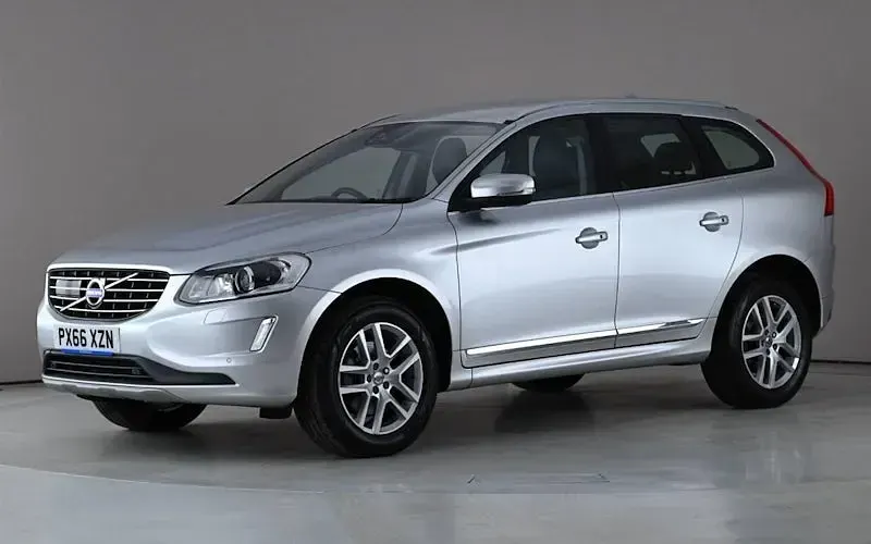 Used Volvo XC60 SE Lux 190 HP (139 kW) 2016 Silver SUV