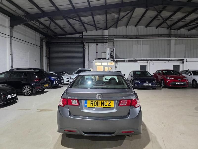 Used Honda Accord ES 150 HP (110 kW) 2011 Grey Sedan