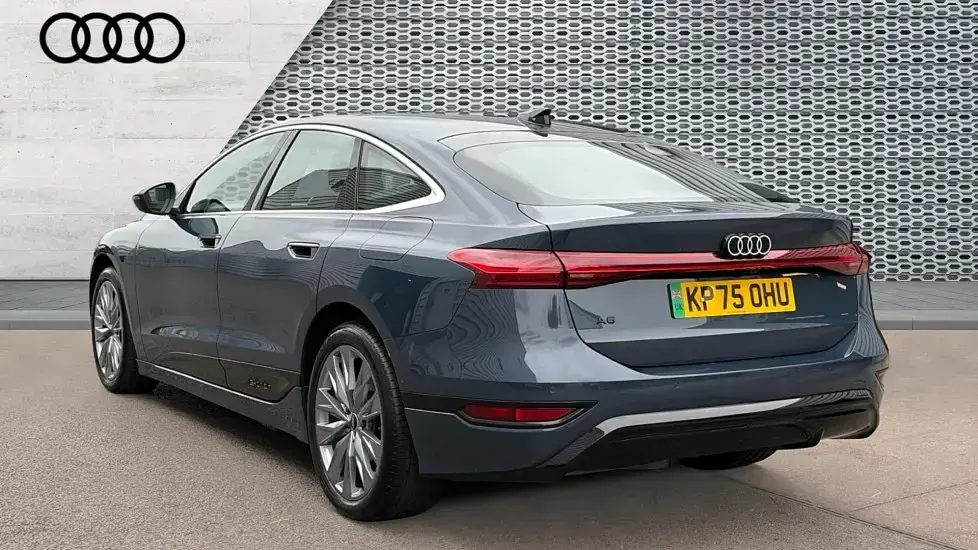Used Audi A6 e-tron Sport 210 kW (286 HP) 2025 Blue Estate