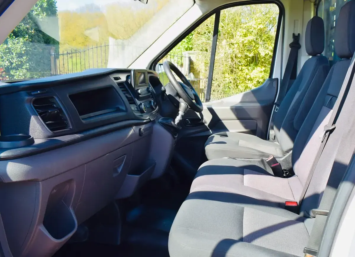 Used Ford Transit 130 HP (95 kW) 2022 Silver Cabriolet