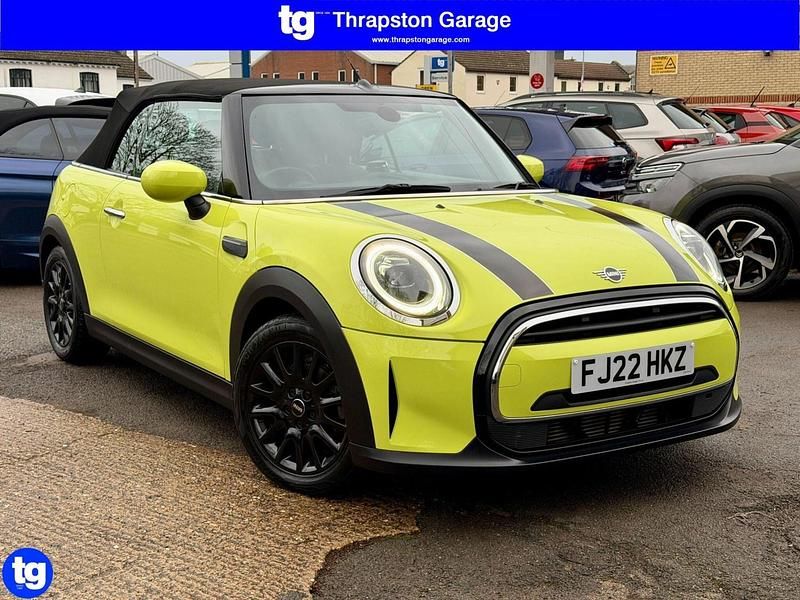 Usado Mini Cooper Cabriolet Classic 2022 Amarelo Cabrios
