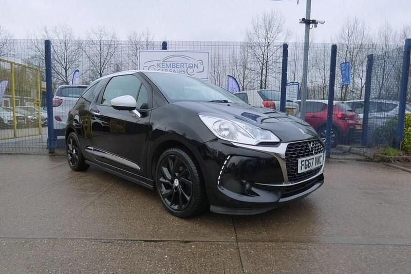 Used DS Automobiles DS3 Connected Chic 100 HP (73 kW) 2018 Black Hatchback