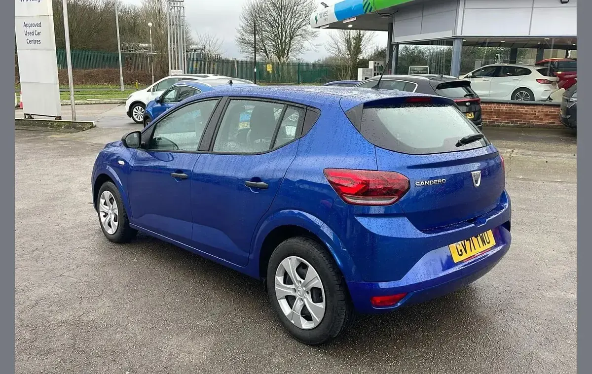 Used Dacia Sandero Essentiel 90 HP (66 kW) 2022 Blue Hatchback
