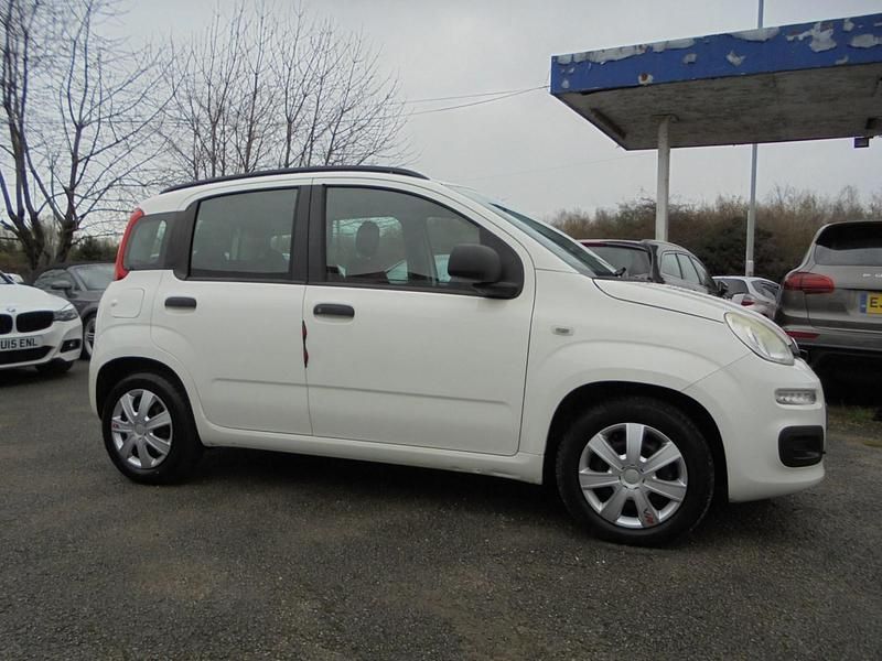 Used Fiat Panda Easy 85 HP (62 kW) 2012 White Hatchback