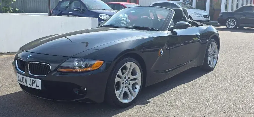 Begagnad BMW Z4 192 HK (141 kW) 2004 Svart Cab