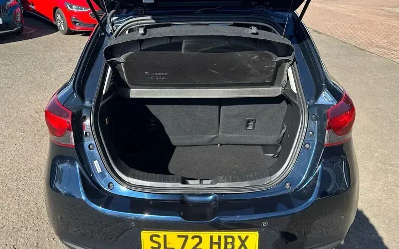 Used Mazda 2 75 HP (55 kW) 2023 Hatchback