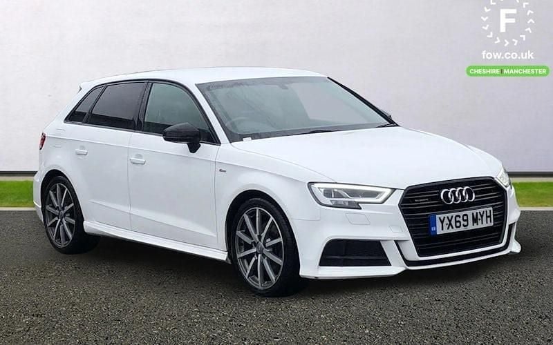 Used Audi A3 Sportback Black Edition 190 HP (139 kW) 2019 White Hatchback