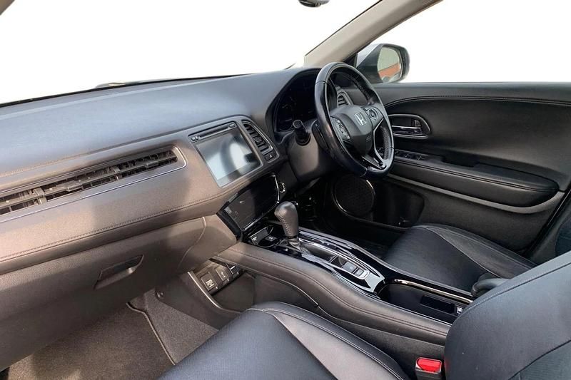 Used Honda HR-V EX 182 HP (133 kW) 2019 Silver SUV