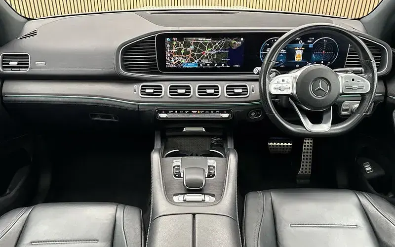 Used Mercedes GLE350 AMG line 272 HP (200 kW) 2019 Diamond white SUV