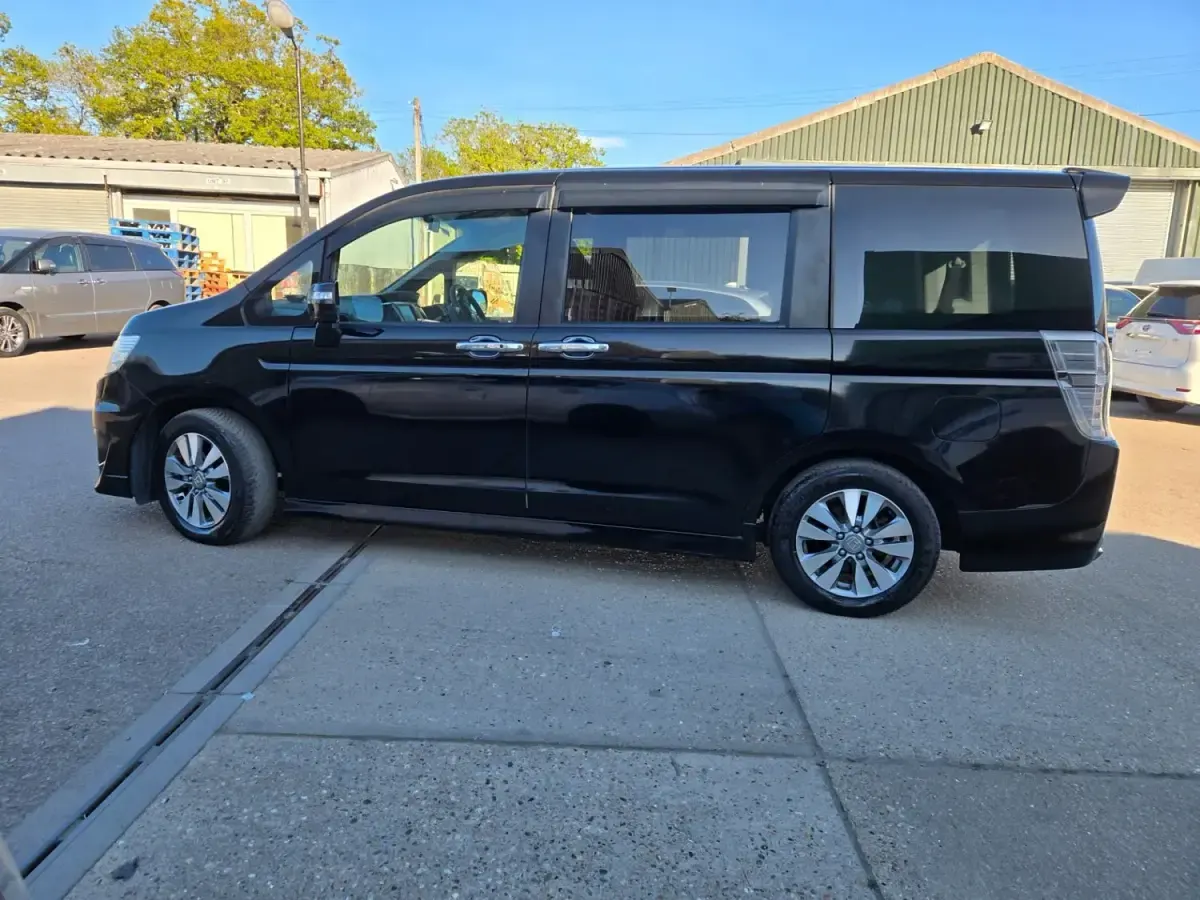 Used Honda Stepwgn 2013 Black MPV