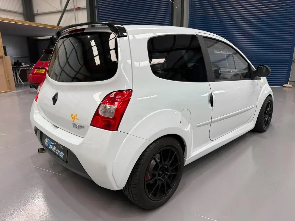 Used Renault Twingo 133 HP (97 kW) 2010 White Hatchback