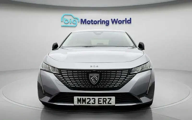 Used Peugeot 308 Allure Premium 131 HP (96 kW) 2023 Grey Hatchback