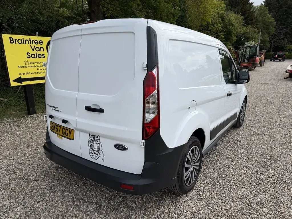 Używany Ford Transit Connect 74 KM (54 kW) 2017 Biały Minivan