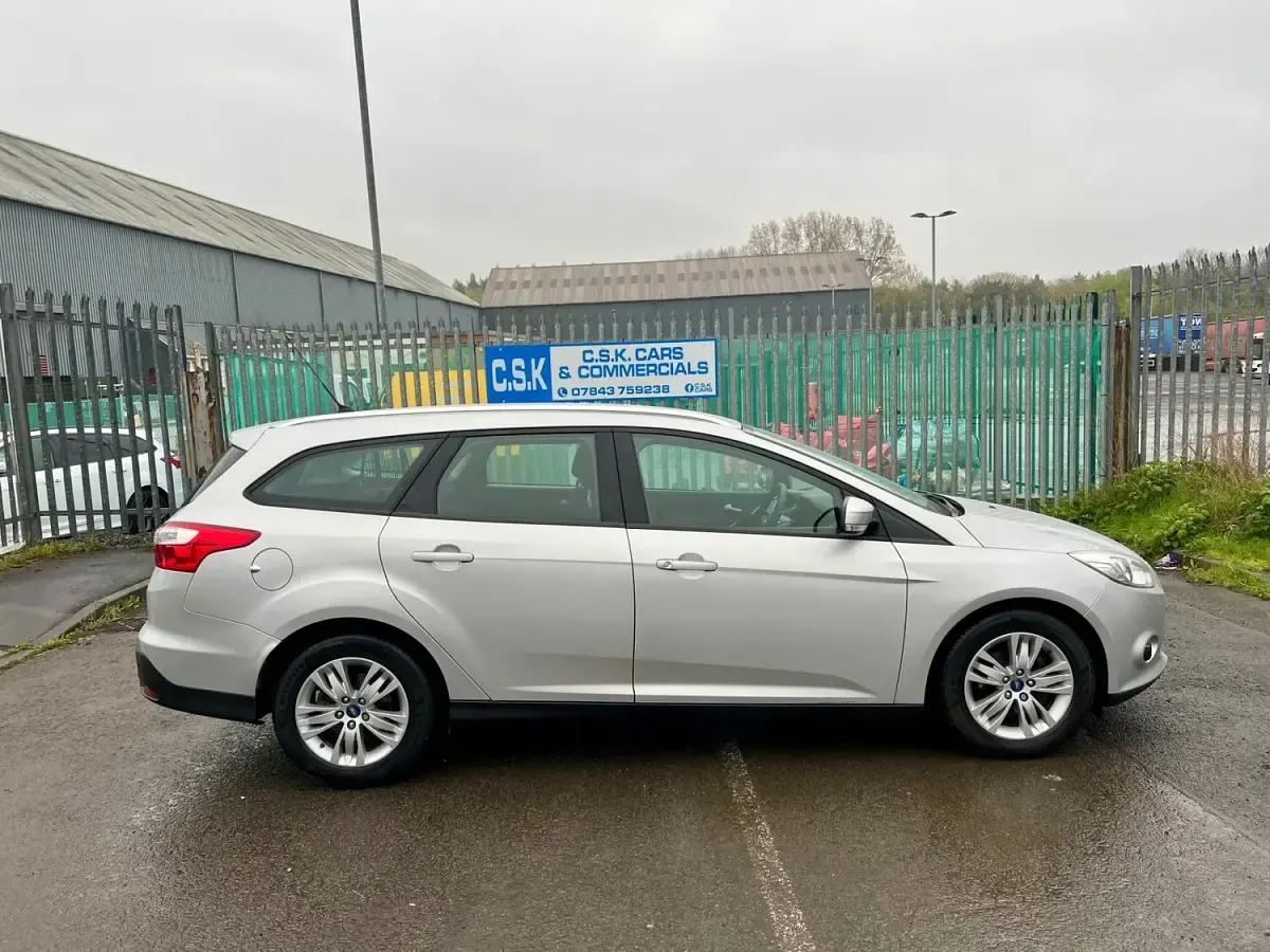 Used Ford Focus 115 HP (84 kW) 2014 Silver Estate