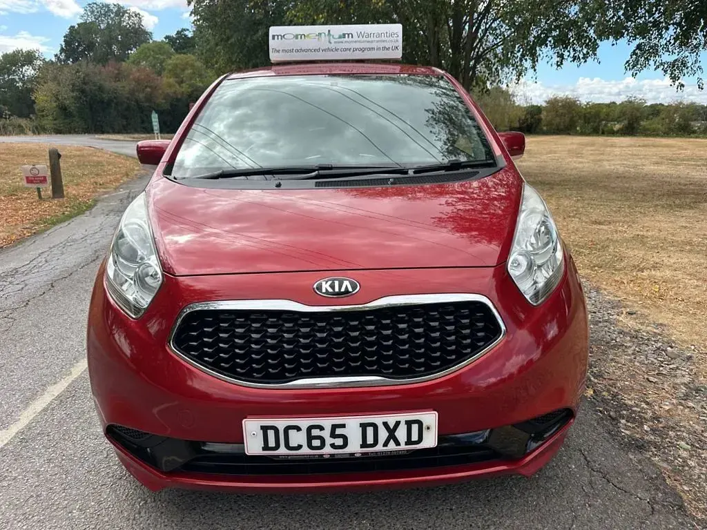 Used Kia Venga 89 HP (65 kW) 2015 Red Hatchback