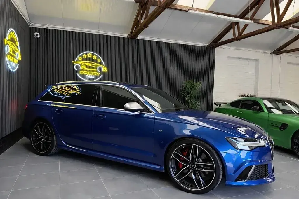Usado Audi RS6 Design 560 CV (411 kW) 2015 Azul Familiar