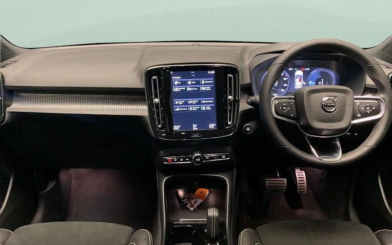 Black Used 2022 Volvo XC40 R-Design SUV | £22,244 (Good price) - Image 1/3