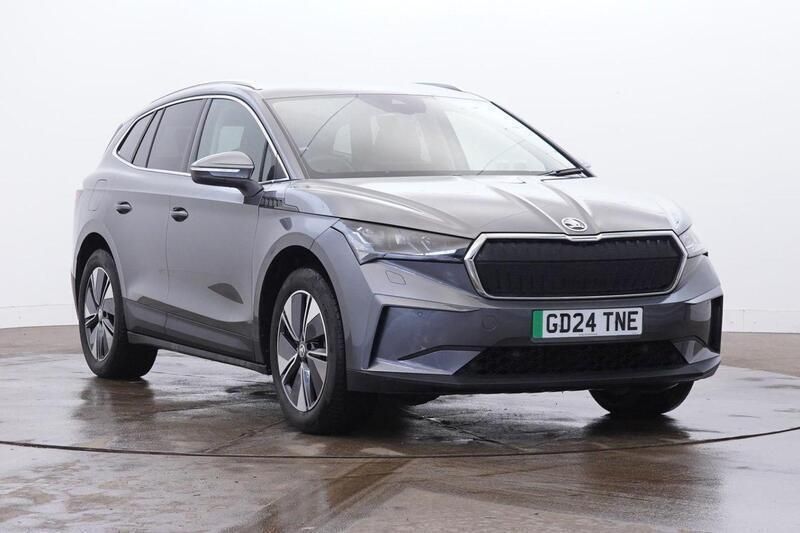 White Used 2016 Subaru XV Premium SUV | £11,995 (Expensive) - Image 1/3