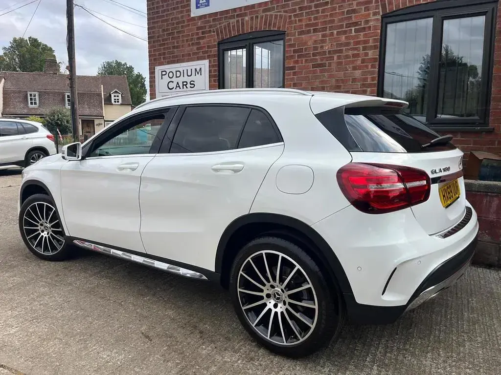 Used Mercedes GLA180 AMG line 2019 White SUV