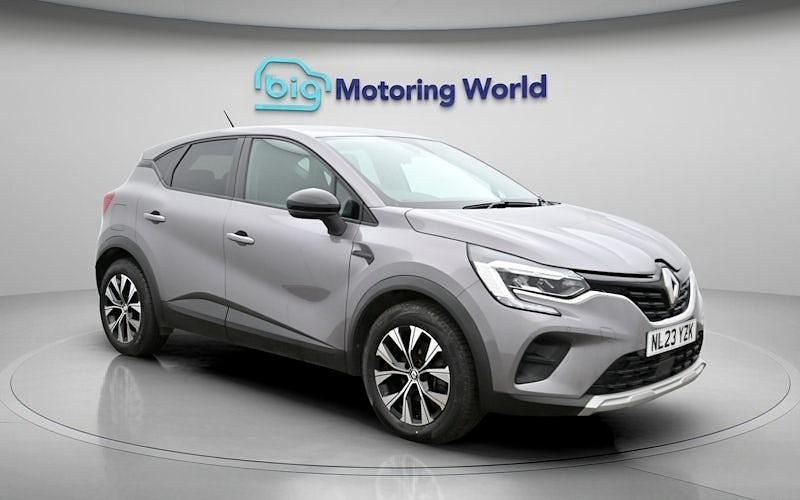 Usado Renault Captur Evolution 143 CV (105 kW) 2023 Gris SUV