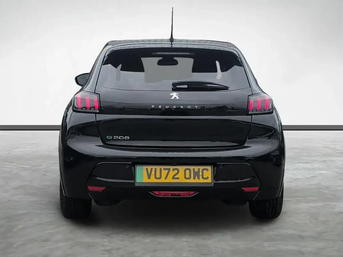 Used Peugeot e-208 Allure+ 98 kW (134 HP) 2022 Black Hatchback