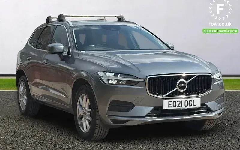 Used Volvo XC60 Momentum 250 HP (183 kW) 2021 SUV