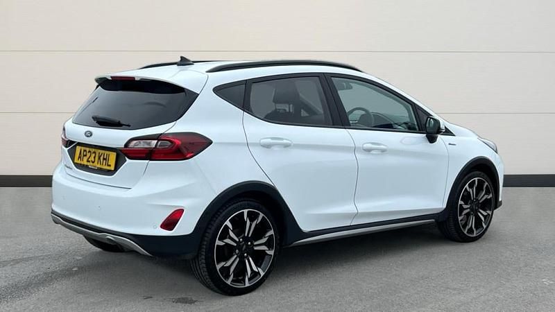 Used Ford Fiesta Active X 100 HP (73 kW) 2023 Frozen white (premium colour)  Hatchback