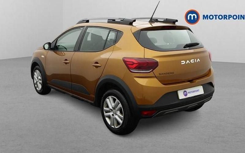 Begagnad Dacia Sandero Expression 91 HK (66 kW) 2025 Halvkombi