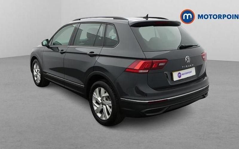 Used VW Tiguan Life 150 HP (110 kW) 2022 Grey SUV
