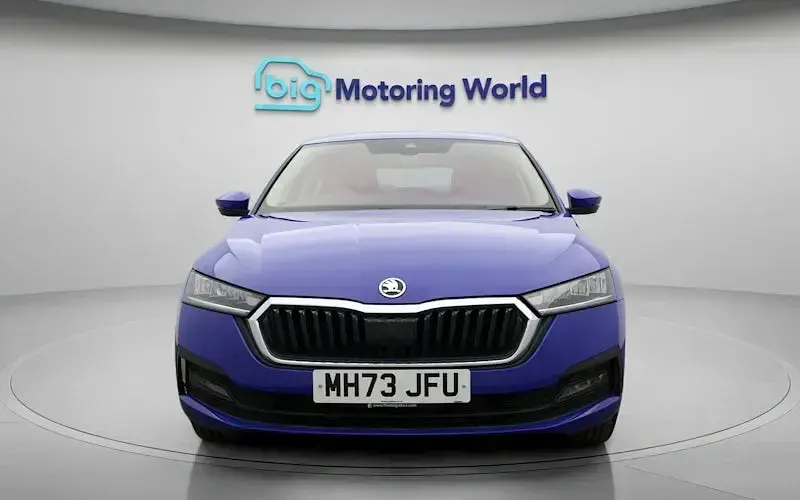 Used Skoda Octavia SE Technology 150 HP (110 kW) 2024 Blue Hatchback