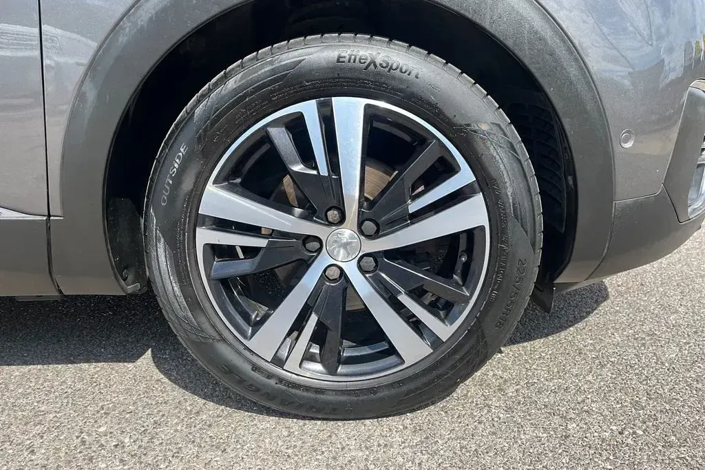 Used Peugeot 5008 Allure 129 HP (94 kW) 2019 Grey SUV