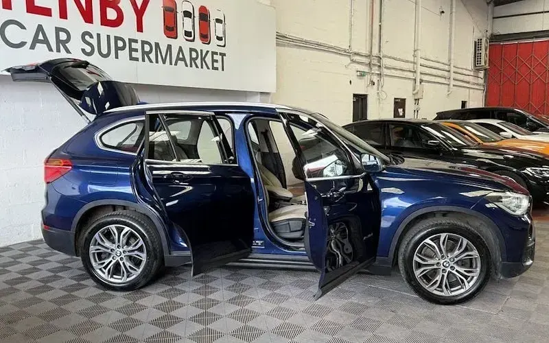 Used BMW X1 xLine 231 HP (169 kW) 2016 Blue SUV