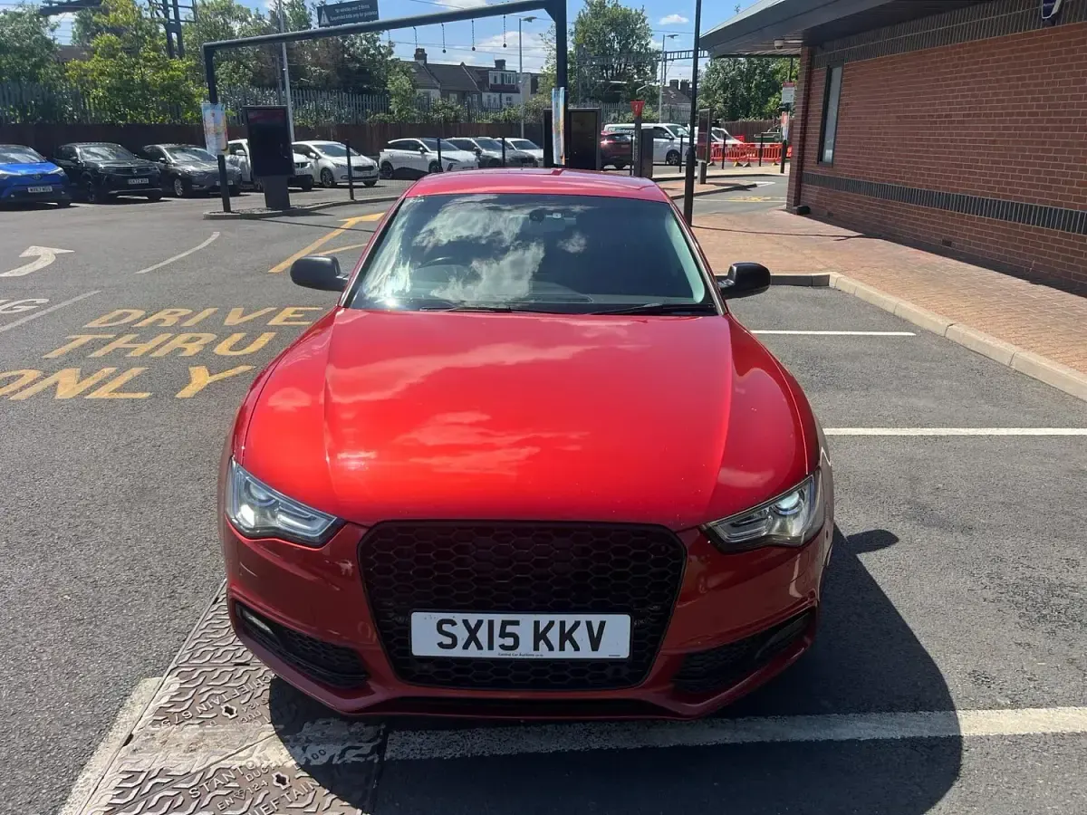 Used Audi S5 Sportback Advanced 333 HP (244 kW) 2015 Red Hatchback