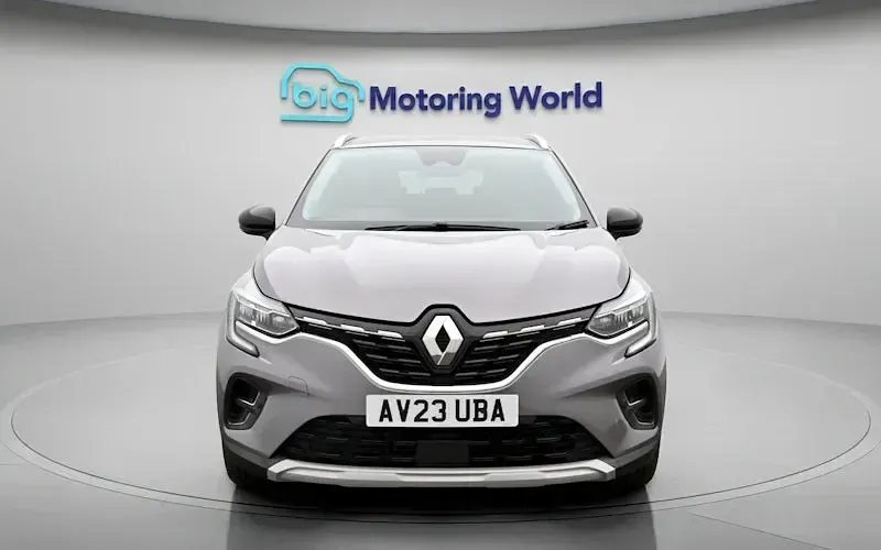 Usado Renault Captur Techno 143 HP (105 kW) 2023 Cinzento SUV