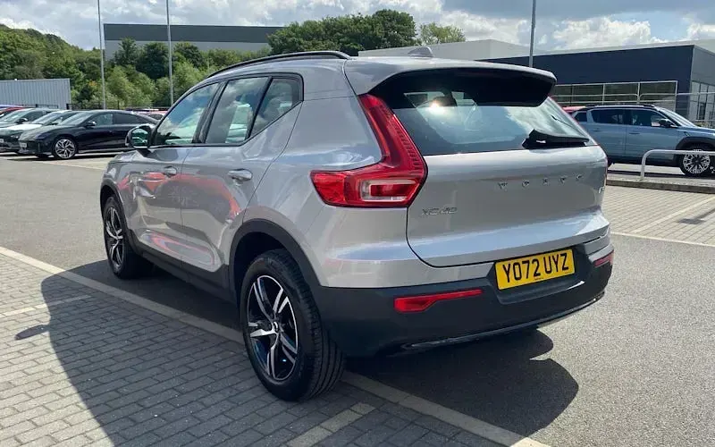 Used Volvo XC40 Plus 163 HP (119 kW) 2026 Silver SUV